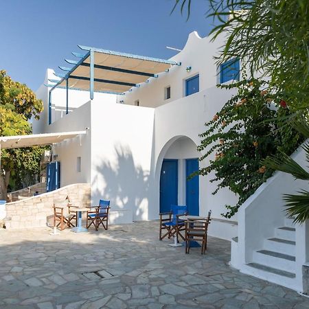 Sardis Rooms Kímolos Екстериор снимка