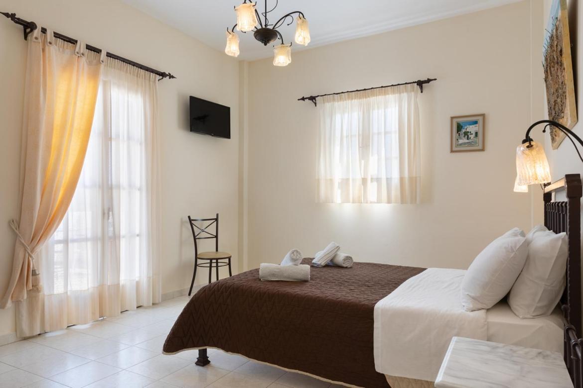 Sardis Rooms Aliki  Екстериор снимка