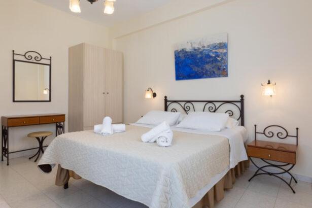 Sardis Rooms Aliki  Екстериор снимка